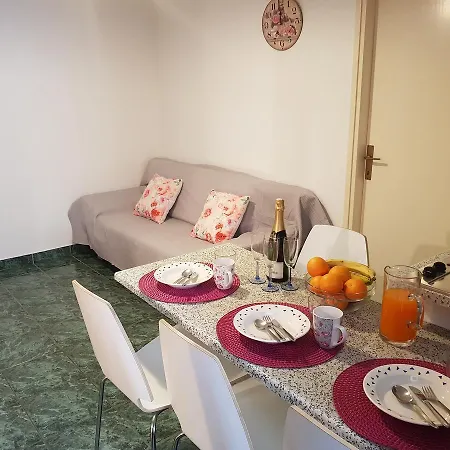 Zoric Apartment *